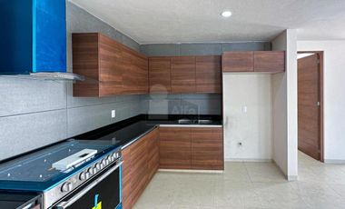 Casa en venta con habitación en planta baja a 2min de  Av. Tecnológico