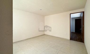 Casa en venta con habitación en planta baja a 2min de  Av. Tecnológico