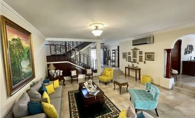 SE VENDE HERMOSA CASA AMOBLADA EN LA ALAMEDA $625,000