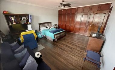 SE VENDE HERMOSA CASA AMOBLADA EN LA ALAMEDA $625,000