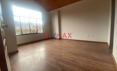 Se Alquila Casa, Av. Universitaria, Cajamarca