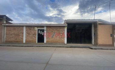 Se Alquila Casa, Av. Universitaria, Cajamarca