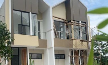 Rumah mewah 2 lantai 900 jutaan di cipayung Jakarta Timur