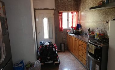 VENTA – CASA MULTIFAMILIAR – NAON – BILLINGHURST