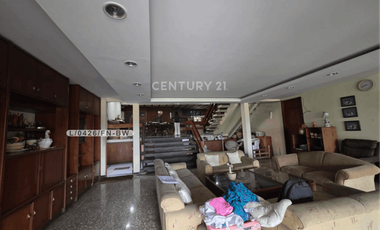 Rumah Hitung Tanah Lokasi Strategis Di Hegarmanah Bandung Utara