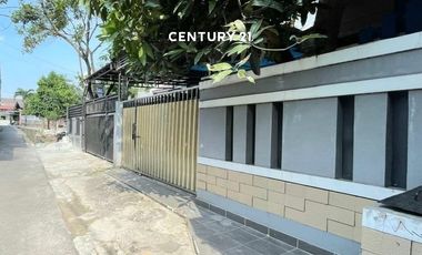 Rumah Asri  Strategis Dekat Tol Simatupang, Aeon Mall Dan St Krl