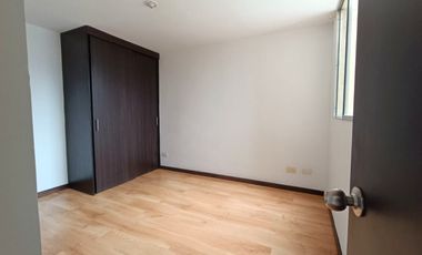 apartamento en venta en torres de santa ana. Cod V9763556