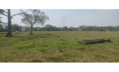 EXCELENTE LOTE EN VENTA VIA RESTREPO (META)
