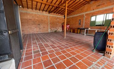 finca en arriendo en la ceja. Cod A63959