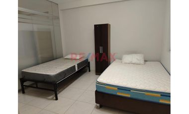 Departamento En Alquielr Urbanizacion Lagunas Del Chipe Semi Amoblado