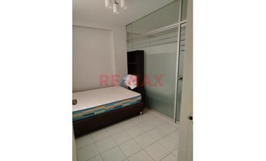 Departamento En Alquielr Urbanizacion Lagunas Del Chipe Semi Amoblado