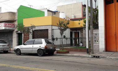 Casa en venta en Avellaneda, Villa Domínico