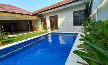 DIJUAL / SEWA RUMAH MEWAH (Siap Huni/Semi Furnish)DI KOMPLEKS TELADAN CIPETE RAYA JAKARTA SELATAN.