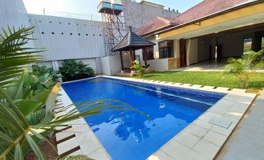 DIJUAL / SEWA RUMAH MEWAH (Siap Huni/Semi Furnish)DI KOMPLEKS TELADAN CIPETE RAYA JAKARTA SELATAN.