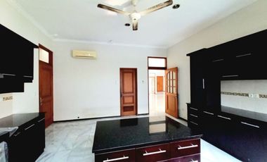 DIJUAL / SEWA RUMAH MEWAH (Siap Huni/Semi Furnish)DI KOMPLEKS TELADAN CIPETE RAYA JAKARTA SELATAN.