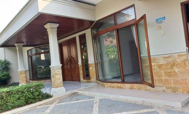 DIJUAL / SEWA RUMAH MEWAH (Siap Huni/Semi Furnish)DI KOMPLEKS TELADAN CIPETE RAYA JAKARTA SELATAN.