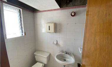 ARRIENDO DE OFICINA EN ED. CENTRO EJECUTIVO - SANTA MARTA