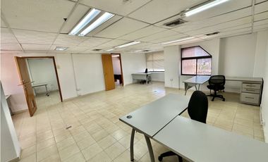 ARRIENDO DE OFICINA EN ED. CENTRO EJECUTIVO - SANTA MARTA