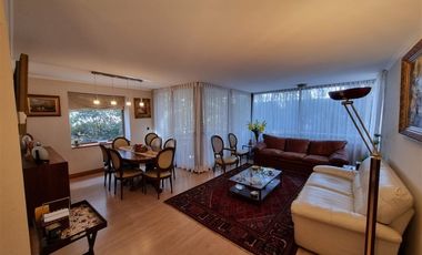 Departamento en venta de 3 dorm.a pasos de Portal la Dehesa
