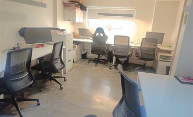 Oficina en venta en Providencia, Cerca del metro Los Leones