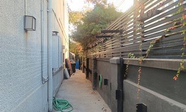 Oficina en venta en Providencia, Cerca del metro Los Leones