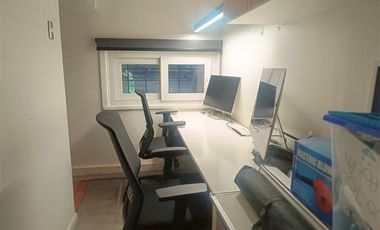 Oficina en venta en Providencia, Cerca del metro Los Leones