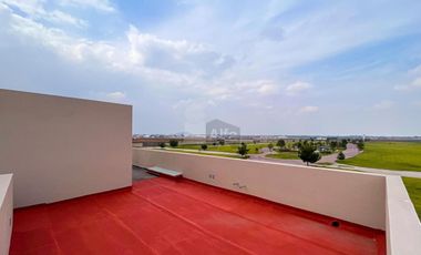 Residencia moderna de estilo californiano con vista al Lago en Metepec