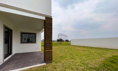 Residencia moderna de estilo californiano con vista al Lago en Metepec