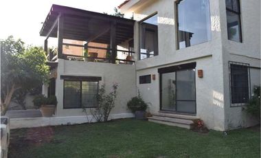 LAS CAÑADAS, CASA EN VENTA A CAMPO DE GOLF CON CHALET INDEPENDIENTE