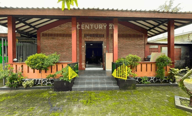 Rumah Dan Ruang Usaha DI Jl Palagan Dekat Masjid Suciati