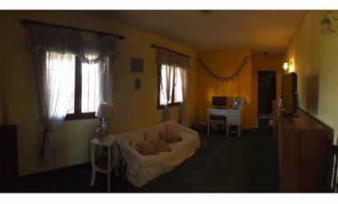 CHALET DE 6 AMB SOBRE IMPORTANTE LOTE