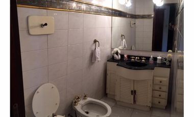 CHALET DE 6 AMB SOBRE IMPORTANTE LOTE