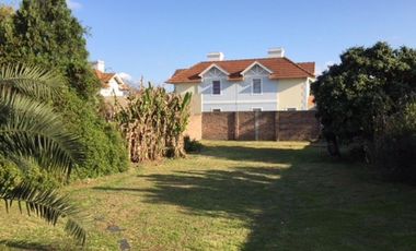 CHALET DE 6 AMB SOBRE IMPORTANTE LOTE