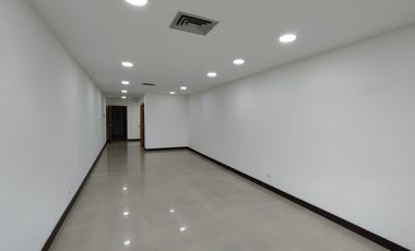 oficina en arriendo en el poblado. Cod A511251
