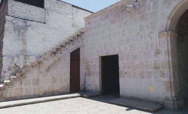 LOCAL en VENTA en el Centro de AREQUIPA