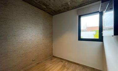 Casa MODERNA en venta de 7 dorm. en Colina