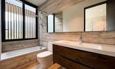 Casa MODERNA en venta de 7 dorm. en Colina