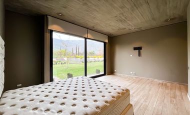 Casa MODERNA en venta de 7 dorm. en Colina