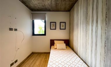 Casa MODERNA en venta de 7 dorm. en Colina