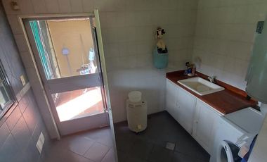 Casa de categoria en  VENTA Jose C Paz chile  2200