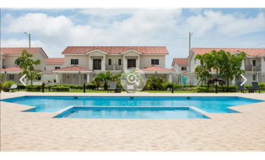 VENTA CASA EN  RESERVA DE VERSALLES COSTA SUR
