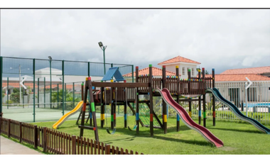 VENTA CASA EN  RESERVA DE VERSALLES COSTA SUR