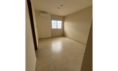 VENTA CASA EN  RESERVA DE VERSALLES COSTA SUR