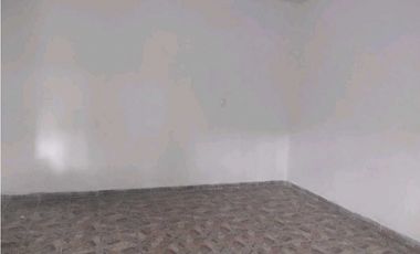 VENTA DE CASA TIPO DE SUELO MIXTO PARA REMODELAR