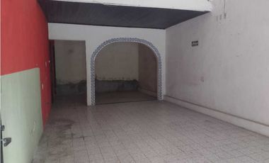 VENTA DE CASA TIPO DE SUELO MIXTO PARA REMODELAR