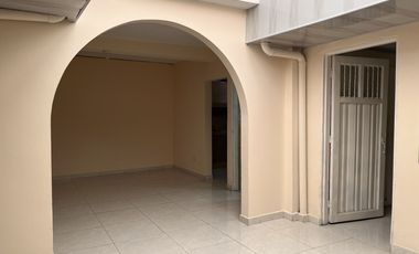 casa en arriendo en obrero. Cod A9161883