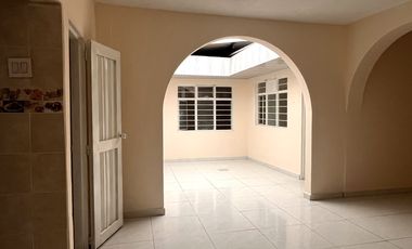 casa en arriendo en obrero. Cod A9161883