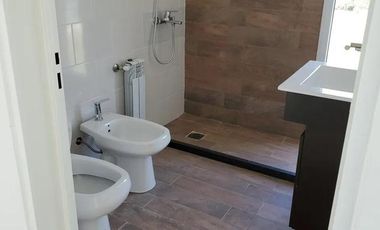 Luminosa casa en Barrio Puertos - Cantón - Escobar