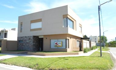 Chalet en venta en Longchamps