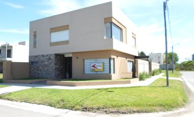 Chalet en venta en Longchamps